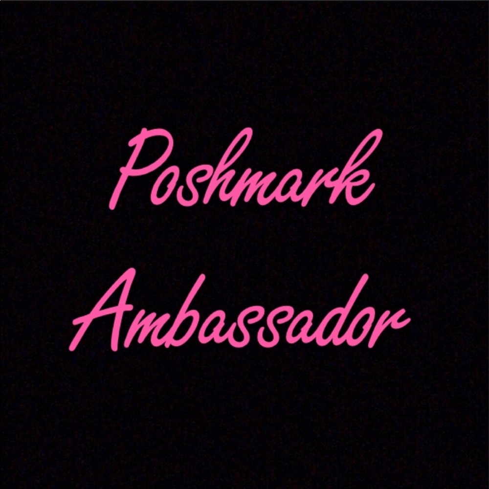 ❤️Poshmark Ambassador❤️